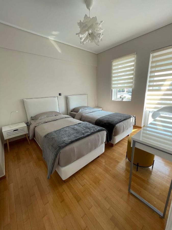 Sunny Contemporary Art Penthouse Appartamento