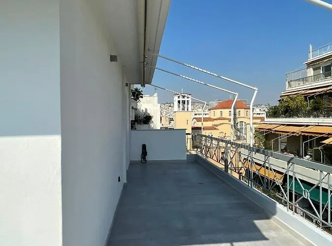 Sunny Contemporary Art Penthouse