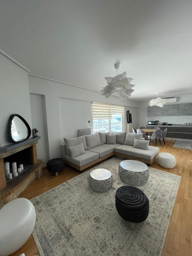 Sunny Contemporary Art Penthouse * Athens